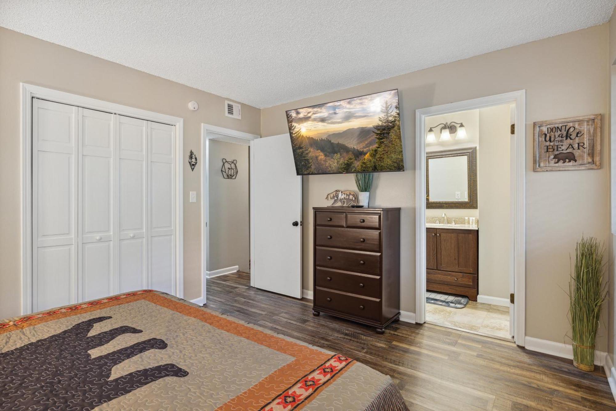 Obear Mountain Is A Newly Updated Condo In Chalet Village Of Gatlinburg! Eksteriør billede