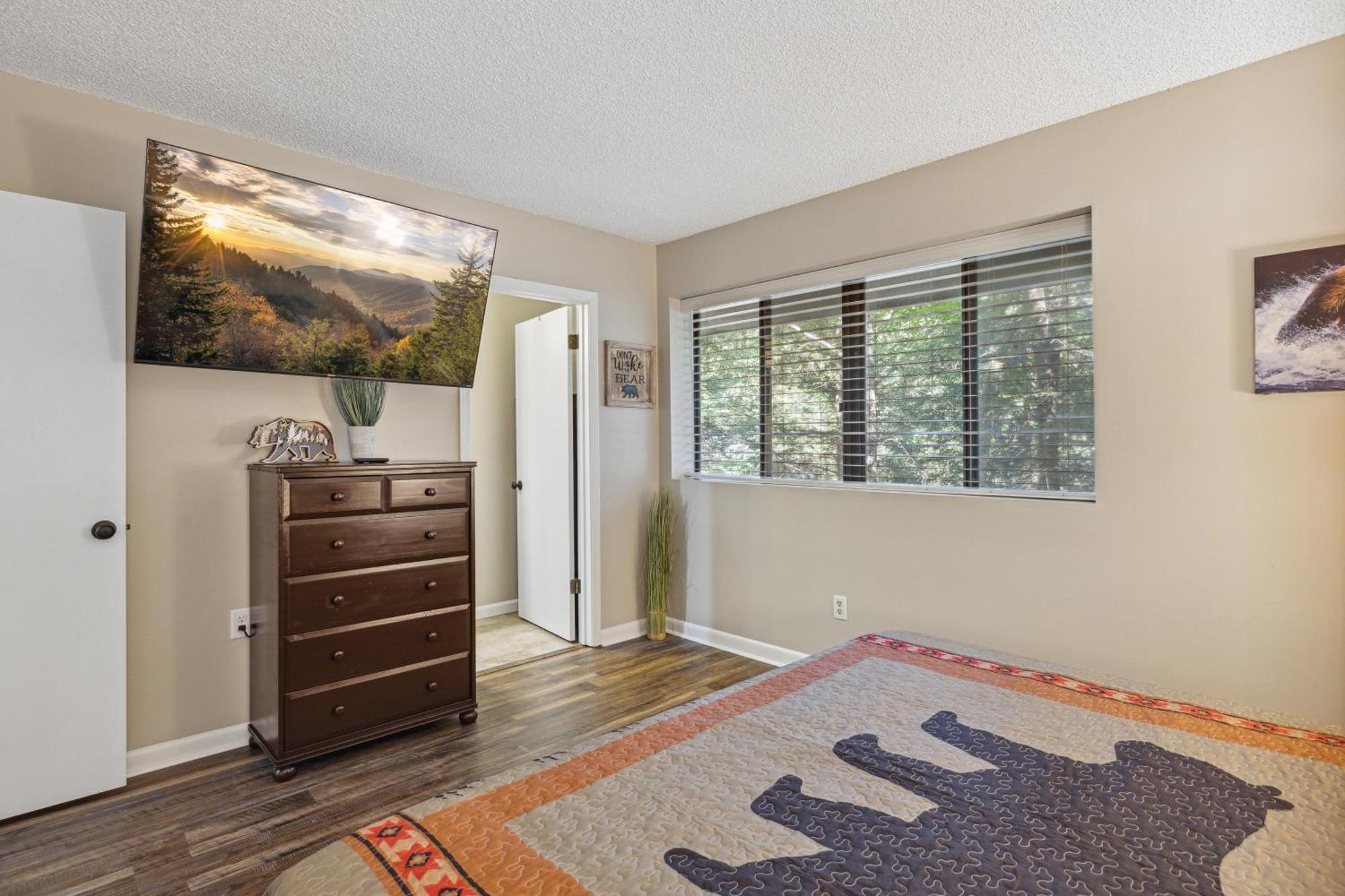 Obear Mountain Is A Newly Updated Condo In Chalet Village Of Gatlinburg! Eksteriør billede