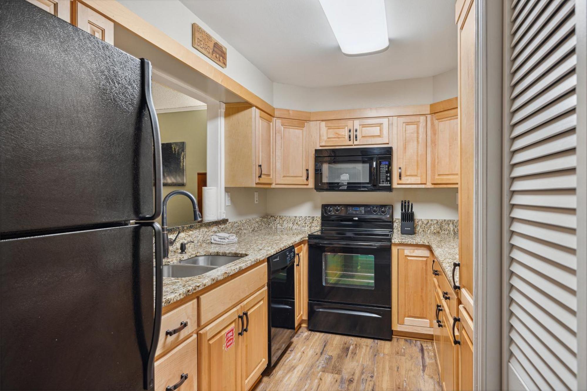 Obear Mountain Is A Newly Updated Condo In Chalet Village Of Gatlinburg! Eksteriør billede